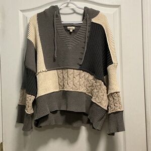 POL Women's V-Neck Hooded Patchwork Sweater - Gray and Cream
